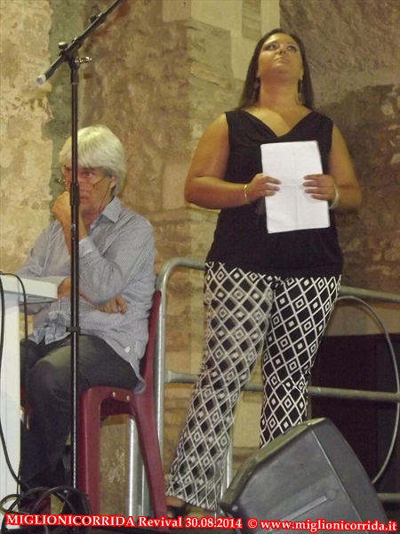 Corte del Castello gremita per la serata della MIGLIONICORRIDA REVIVAL a Miglionico (MT)  Sabato 30 Agosto 2014 ore 21 