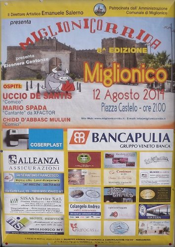 MANIFESTO della MIGLIONICORRIDA 2014 >> OSPITI della serata MIGLIONICORRIDA 2014 a MIGLIONICO (MT) il cabarettista showman UCCIO DE SANTIS direttamente dal Mud  ed il cantante MARIO SPADA da XFactor 